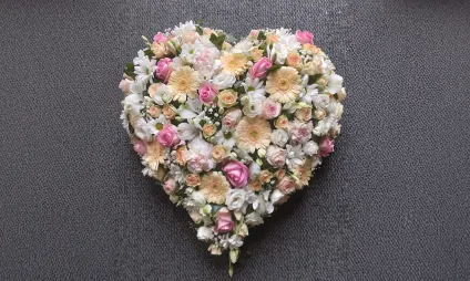 Le Jardin Debaine Fleuriste A Linards En Haute Vienne Articles De Decoration